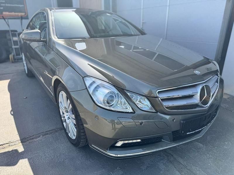 Gebraucht 2010 Mercedes E250 Coupé | 15.490 € (Etwas zu teuer) - Bild 1/4