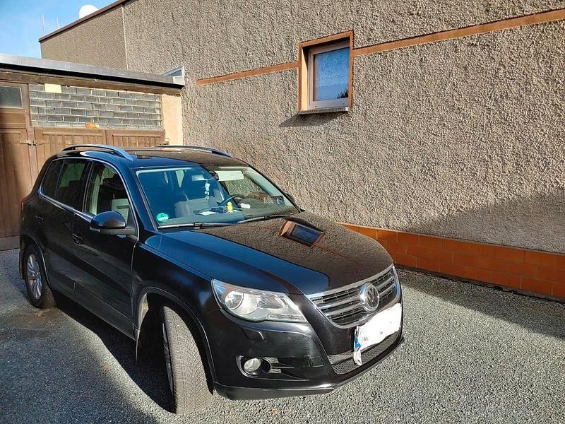 Schwarz Gebraucht 2008 VW Tiguan SUV | 4.450 € (Superpreis) - Bild 1/4