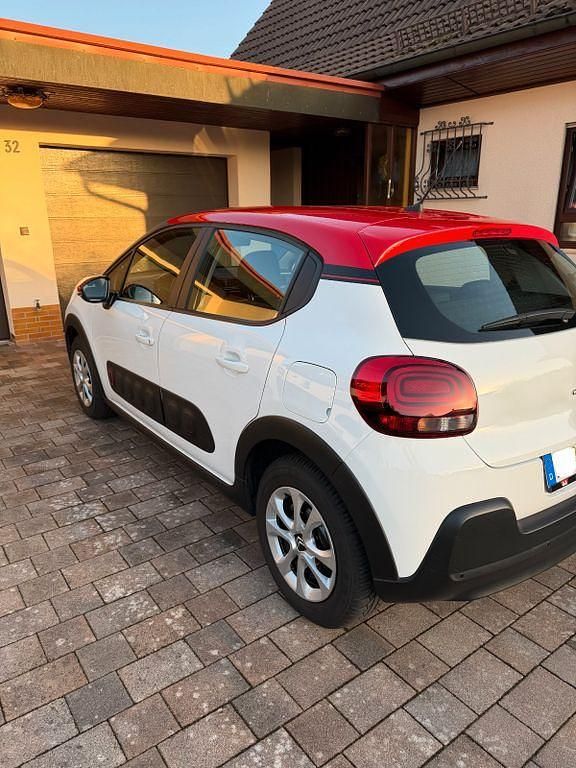 Gebraucht Citroën C3 Feel 83 PS (61 kW) 2018 Weiß Kleinwagen