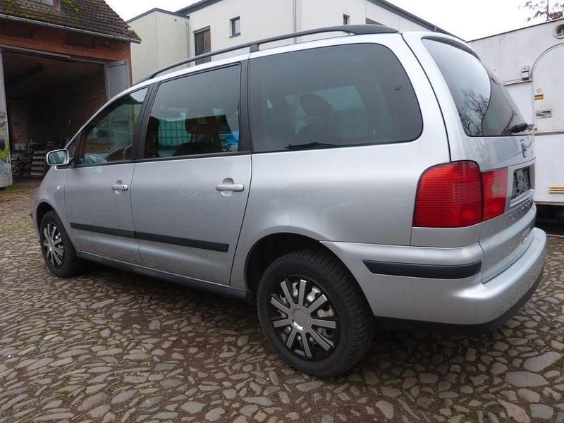 Gebraucht Seat Alhambra Vigo 116 PS (85 kW) 2008 Silber Van / Kleinbus