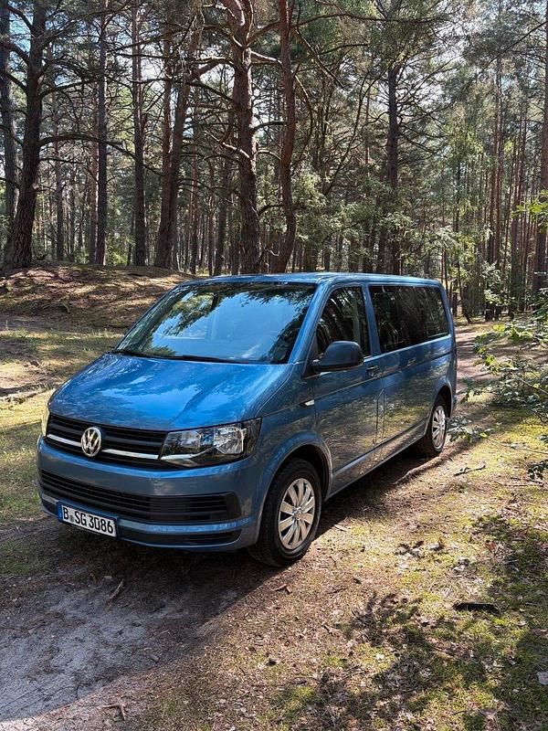Blau Gebraucht 2017 VW T6 Trendline Van | 21.500 € (Guter Preis) - Bild 1/4