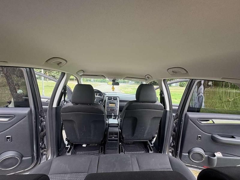 Grau Gebraucht 2011 Mercedes B200 Van / Kleinbus | 4.700 € (Guter Preis) - Bild 1/4