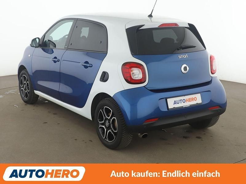 Second-hand Smart ForFour Prime 71 CP (52 kW) 2017 Alb Hatchback