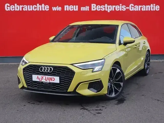 Gebraucht Audi A3 Comfort 150 PS (110 kW) 2022 Phytongelb metallic Limousine