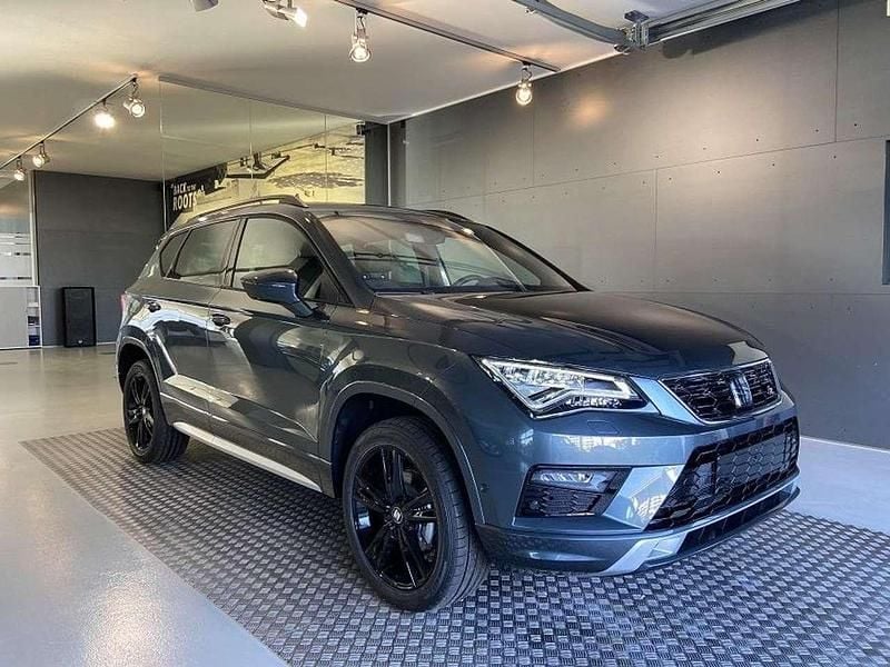 Rodium grau metallic Gebraucht 2019 Seat Ateca Beats SUV | 19.730 € (Guter Preis) - Bild 1/3