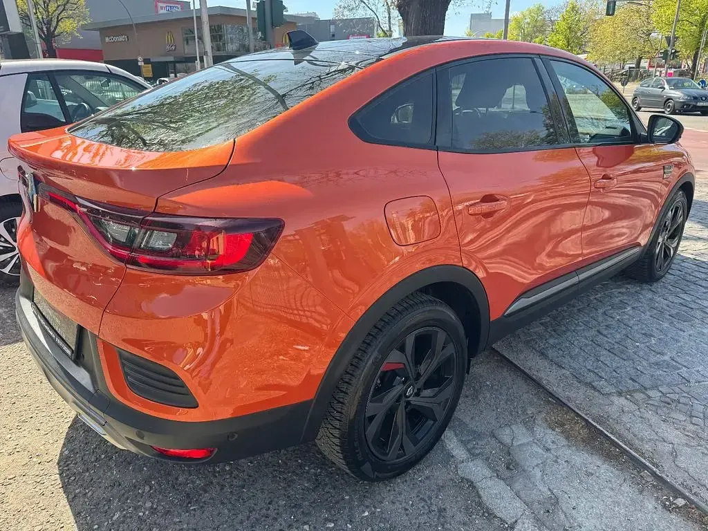 Gebraucht Renault Arkana Bose Edition 140 PS (102 kW) 2021 Valenciaorange SUV