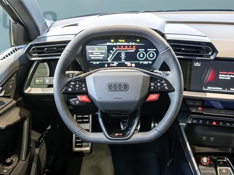 Gebraucht Audi RS3 400 PS (294 kW) 2026 Schwarz Limousine