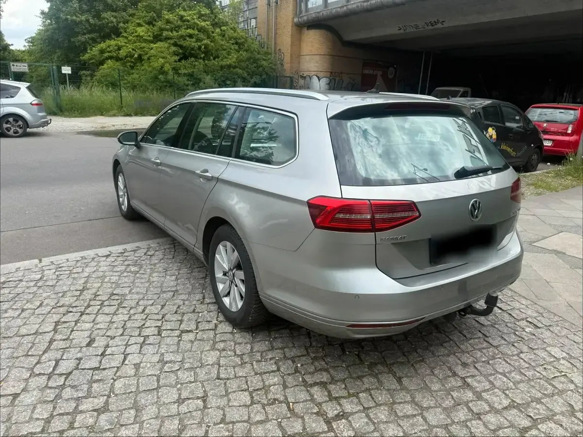 Używany VW Passat 120 KM (88 kW) 2015 Szary Kombi