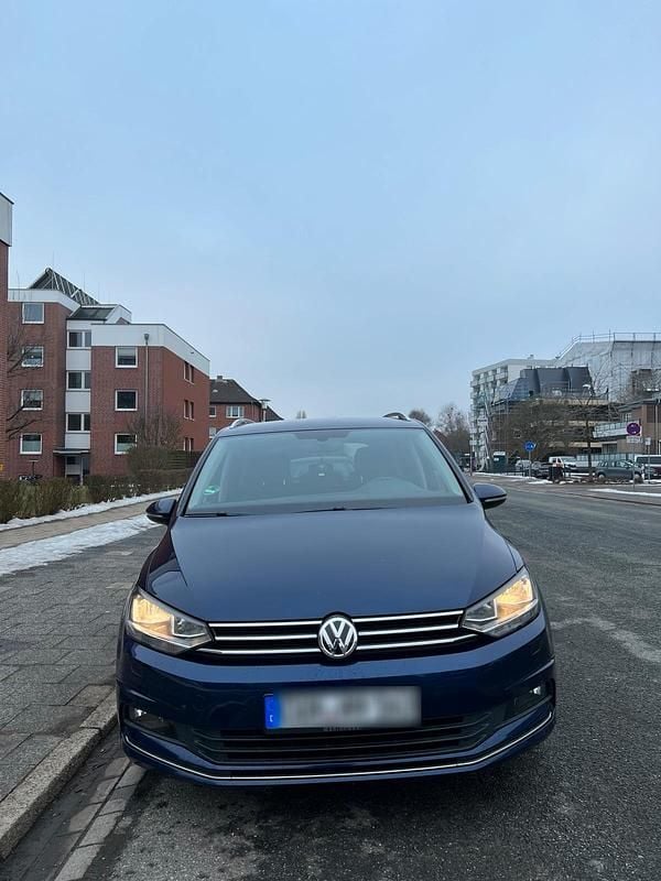Gebraucht 2017 VW Touran Van / Kleinbus | 11.800 € (Superpreis) - Bild 1/4