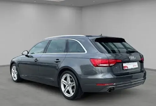 Gebraucht Audi A4 Sport 190 PS (139 kW) 2017 Grau Kombi
