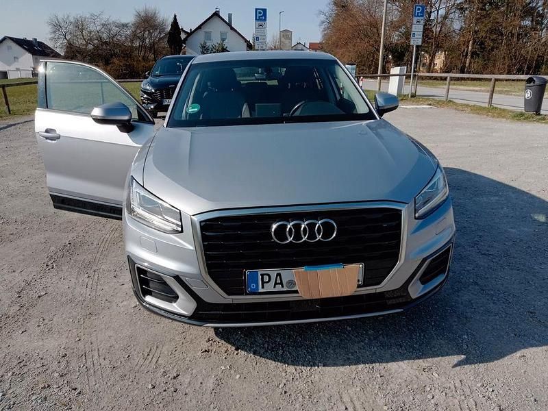 Second-hand Audi Q2 Design 150 CP (110 kW) 2020 Gri SUV
