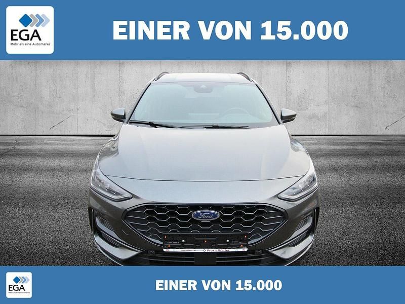 Metallic Gebraucht 2024 Ford Focus ST-Line | 24.390 € (Guter Preis) - Bild 1/4