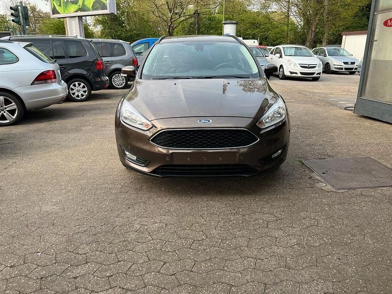 Gebraucht Ford Focus 125 PS (91 kW) 2016 Braun Kombi