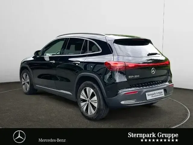 Gebraucht Mercedes EQA250 Progressive 150 kW (204 PS) 2025 Kosmosschwarz SUV