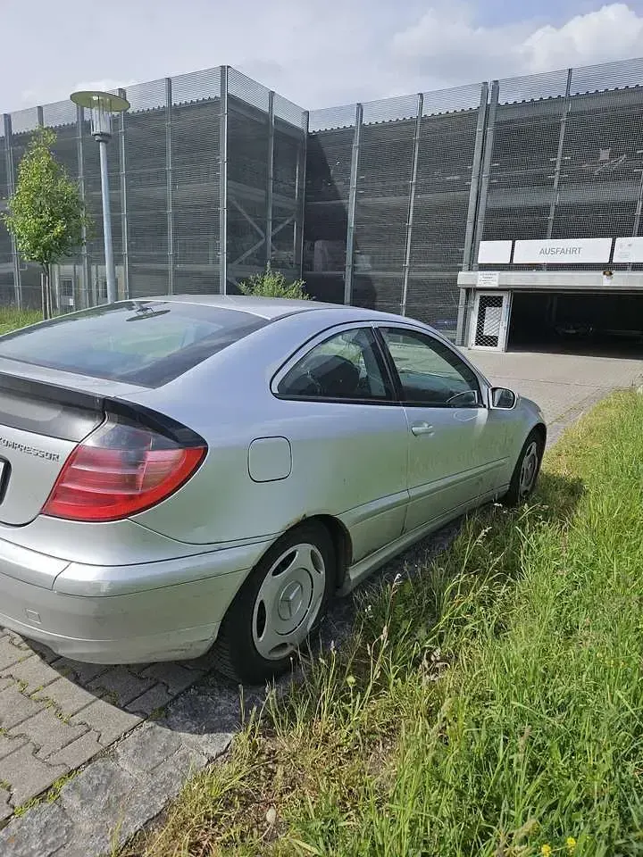 Gebraucht Mercedes 200 163 PS (119 kW) 2002 Coupé