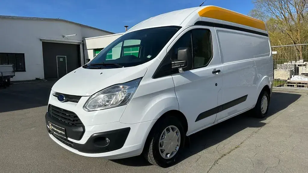Usado Ford Transit Custom Trend 131 HP (96 kW) 2018 Branco Monovolume