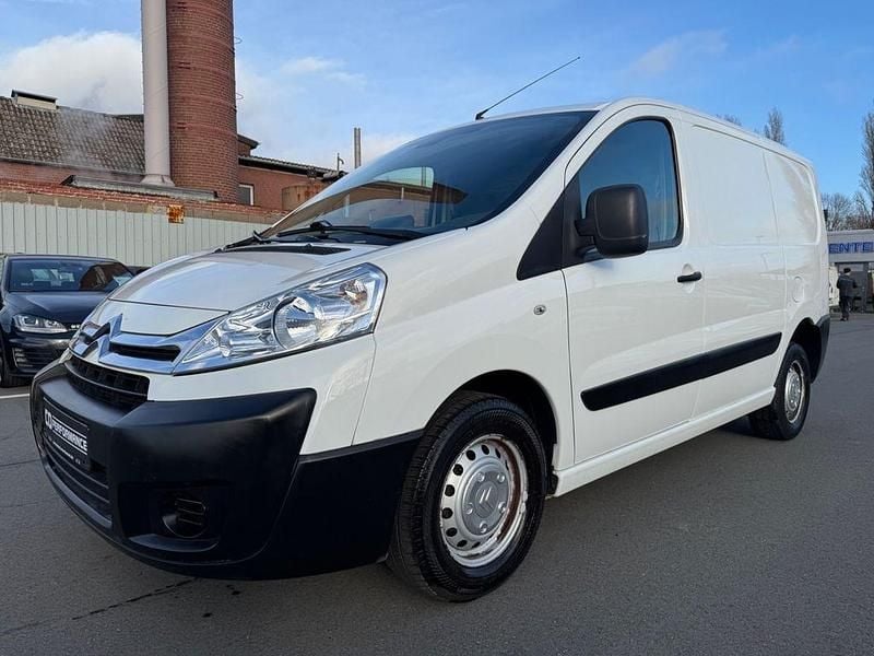 Weiß Gebraucht 2013 Citroën Jumpy Van / Kleinbus | 6.900 € (Etwas zu teuer) - Bild 1/4