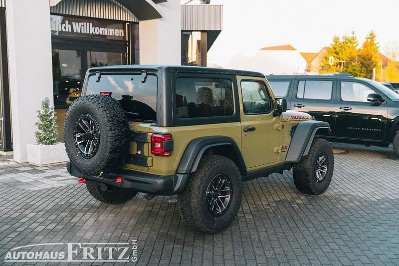 Neu Jeep Wrangler Rubicon 272 PS (200 kW) 2025 Grün SUV