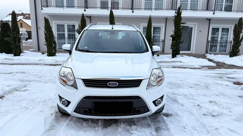 Gebraucht Ford Kuga 140 PS (102 kW) 2010 Weiß SUV