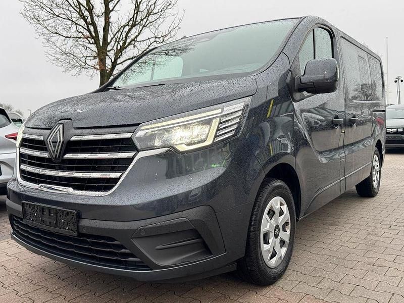Gebraucht Renault Trafic 150 PS (110 kW) 2024 Grau Van / Kleinbus