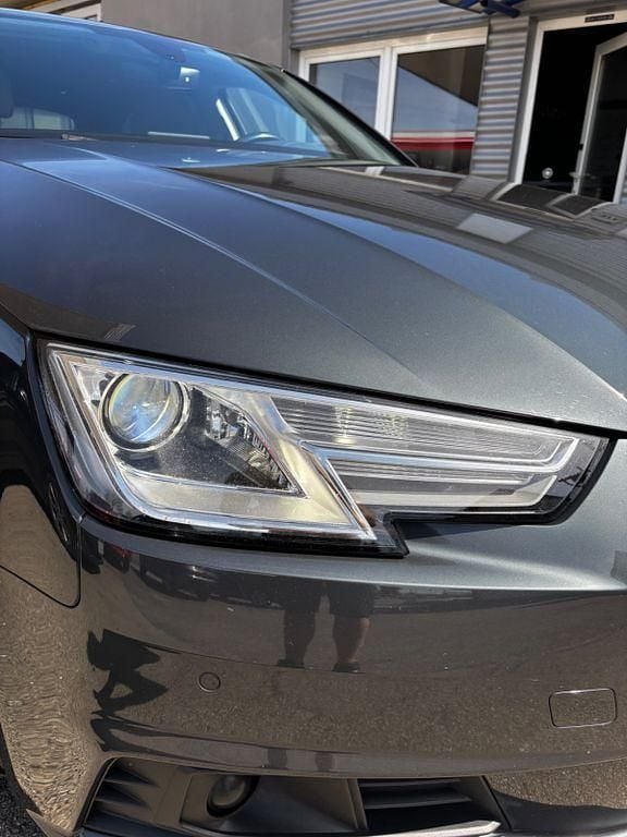 Second-hand Audi A4 150 CP (110 kW) 2017 Gri Berlinǎ