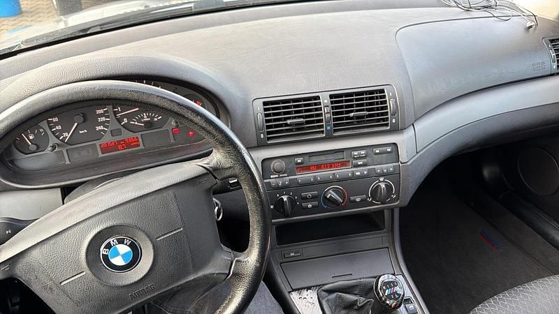 Gebraucht BMW 316 115 PS (84 kW) 2004 Silber Limousine