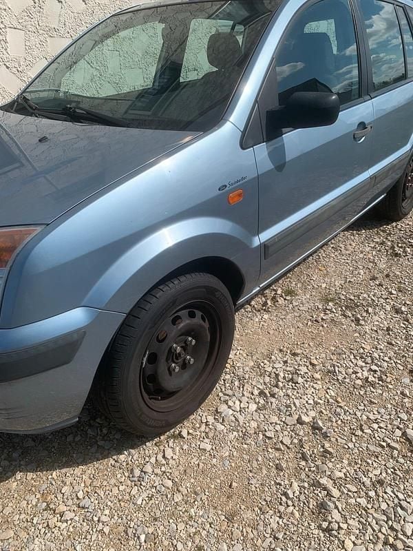 Gebraucht Ford Fusion 80 PS (58 kW) 2005 Blau Kleinwagen