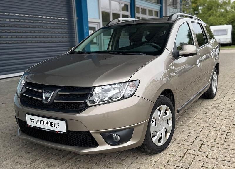 Grau Gebraucht 2016 Dacia Logan MCV Lauréate Kombi | 4.890 € (Fairer Preis) - Bild 1/4