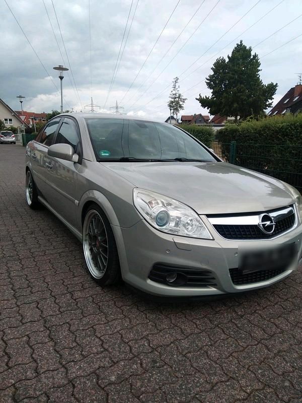 Silber Gebraucht 2005 Opel Vectra Limousine | 1.800 € (Fairer Preis) - Bild 1/4