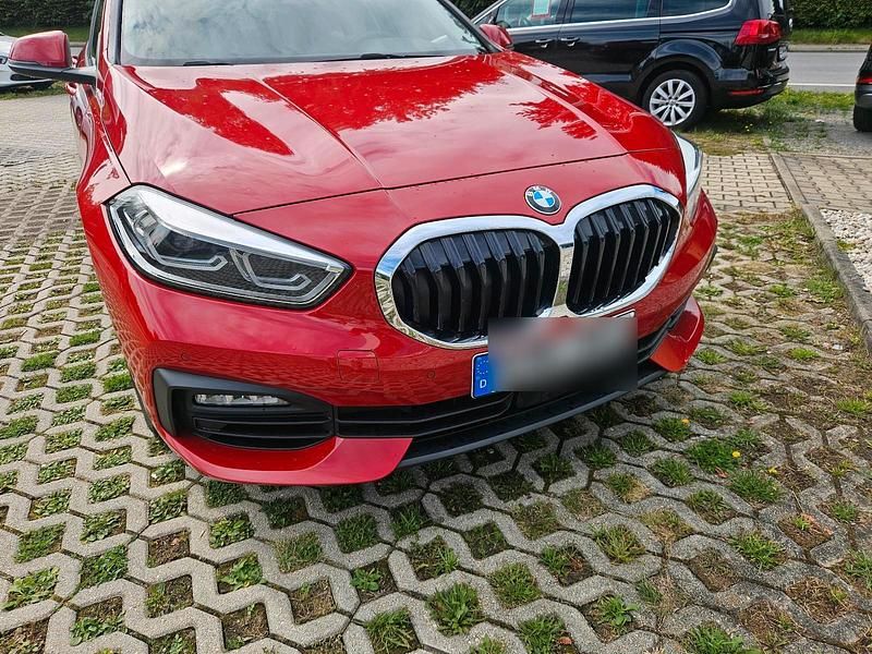 Rot Gebraucht 2020 BMW 116 Kleinwagen | 16.200 € (Guter Preis) - Bild 1/4