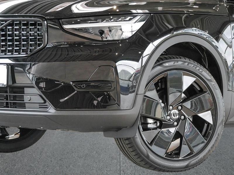 Gebraucht Volvo XC40 Plus 163 PS (119 kW) 2026 Schwarz SUV
