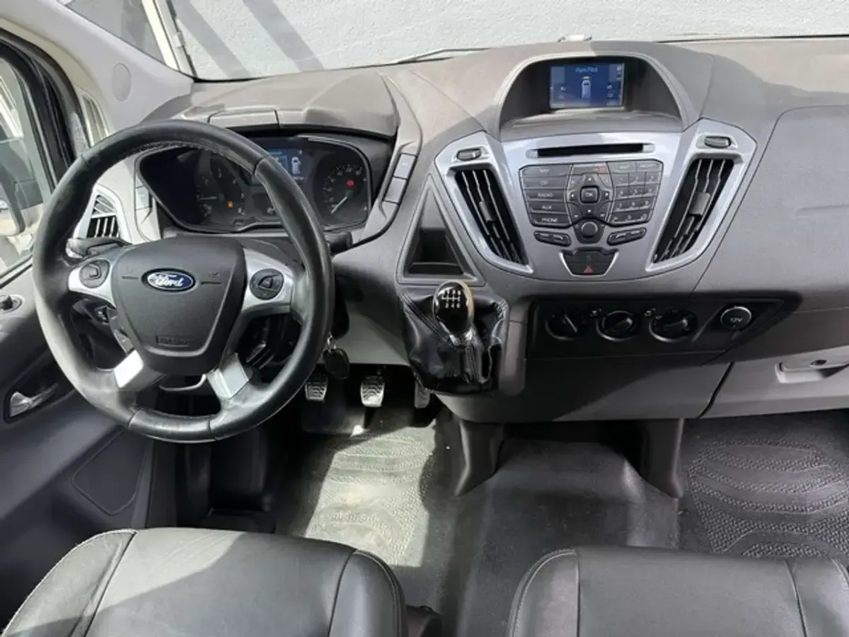 Gebraucht Ford Transit Custom Sport 155 PS (114 kW) 2014 Pantherschwarz metallic Van / Kleinbus
