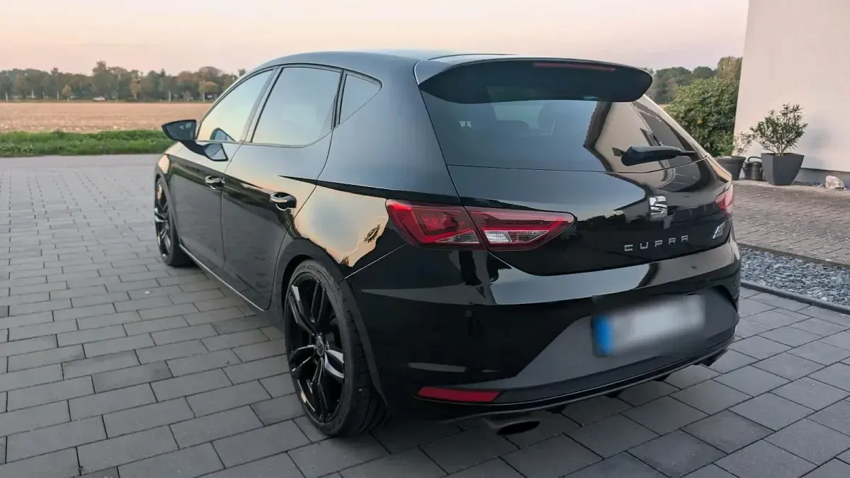 Gebraucht Seat Leon CUPRA 334 PS (245 kW) 2015 Schwarz Limousine