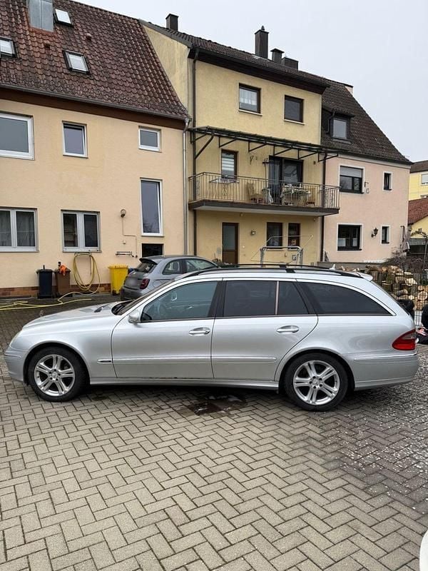 Gebraucht Mercedes E320 224 PS (164 kW) 2007 Silber Kombi