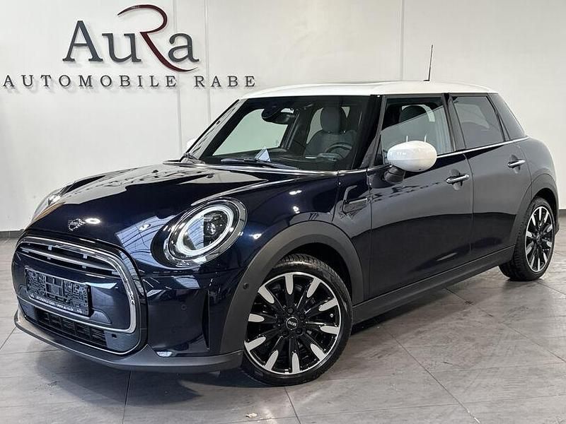 Schwarz Gebraucht 2021 Mini Cooper Classic Kleinwagen | 23.749 € (Teuer) - Bild 1/4