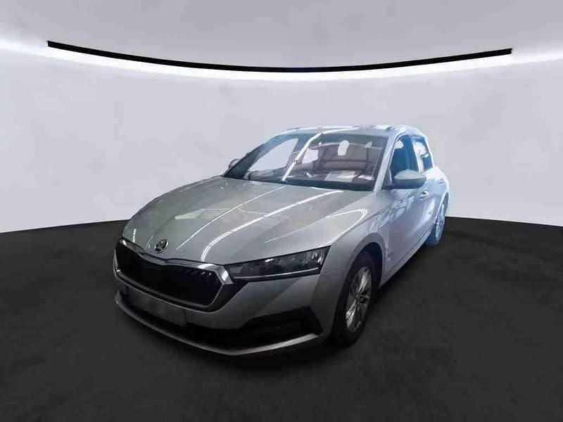 Silber Gebraucht 2022 Skoda Octavia Ambition Kombi | 13.390 € (Guter Preis) - Bild 1/4