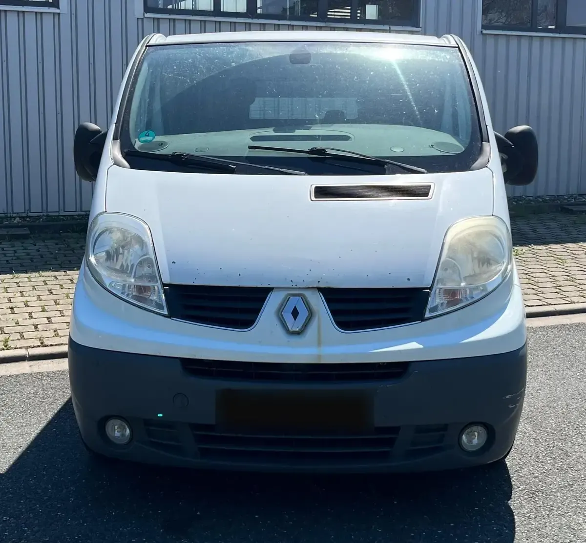 Gebraucht Renault Trafic 145 PS (106 kW) 2010 Weiß Van / Kleinbus