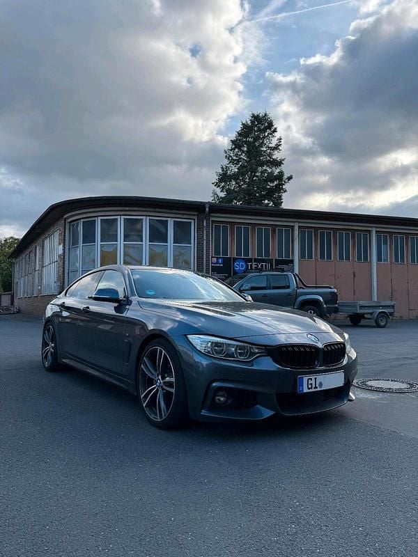 Grau Gebraucht 2016 BMW 435 M Sport Limousine | 20.450 € (Guter Preis) - Bild 1/4
