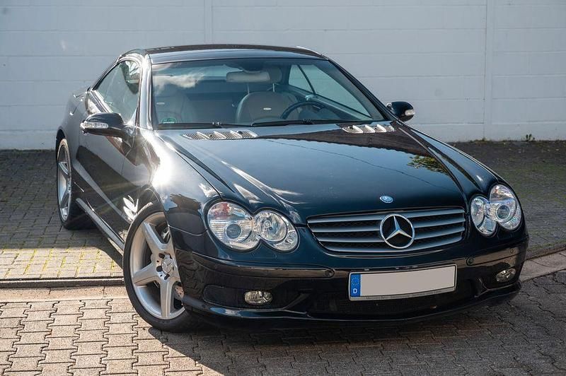 Schwarz Gebraucht 2002 Mercedes SL55 AMG AMG Cabrio | 27.900 € (Fairer Preis) - Bild 1/4