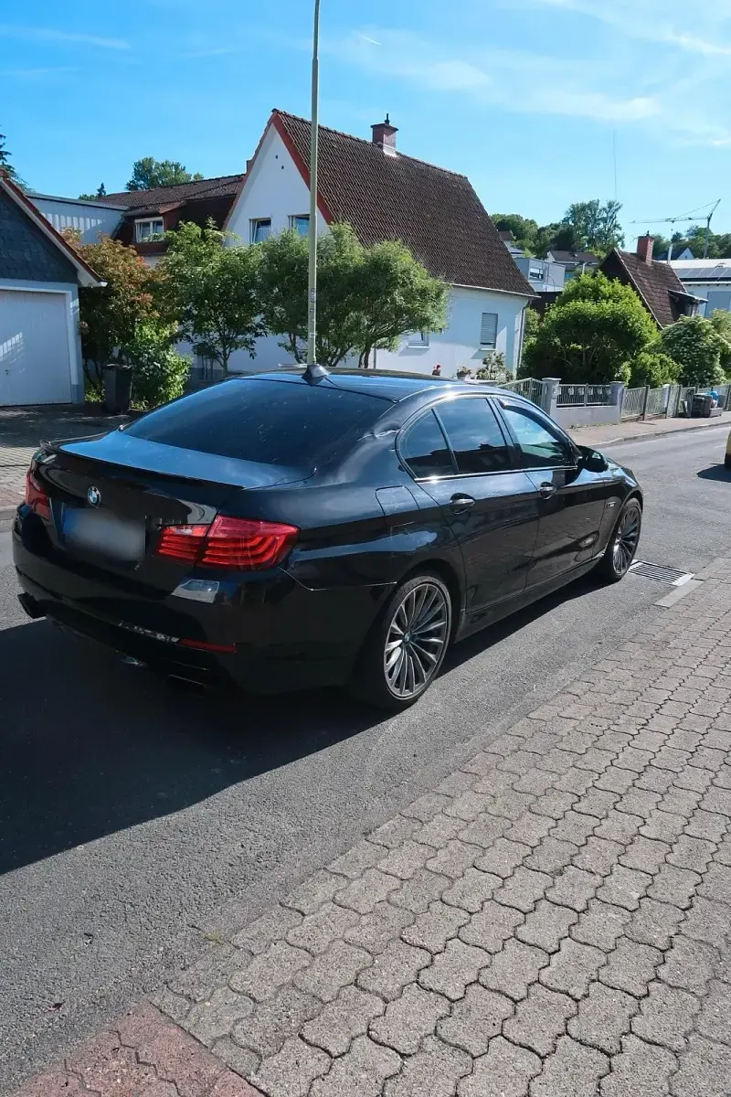 Gebraucht BMW 530 Luxury Line 258 PS (189 kW) 2014 Schwarz Limousine