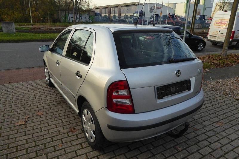 Gebraucht Skoda Fabia 75 PS (55 kW) 2004 Silber Limousine
