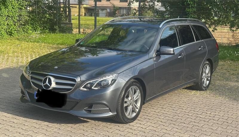 Grau Gebraucht 2014 Mercedes E250 Kombi | 14.500 € (Superpreis) - Bild 1/4