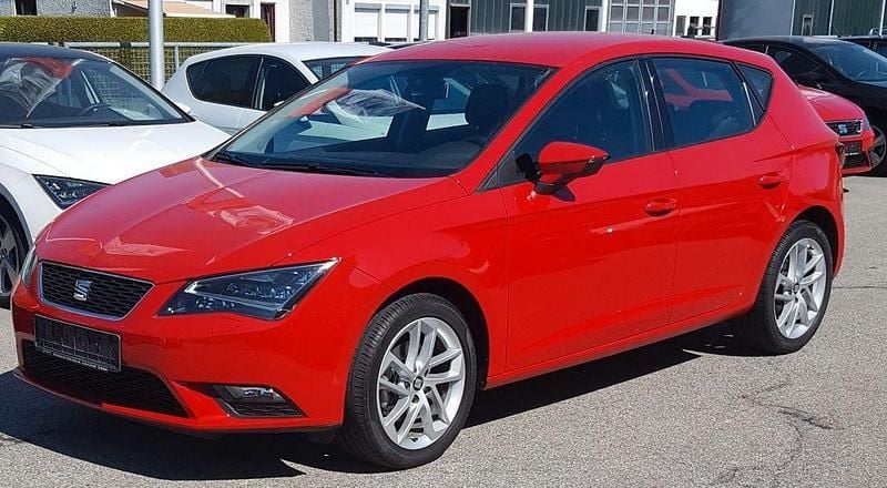 Gebraucht Seat Leon Style 122 PS (89 kW) 2013 Rot Limousine