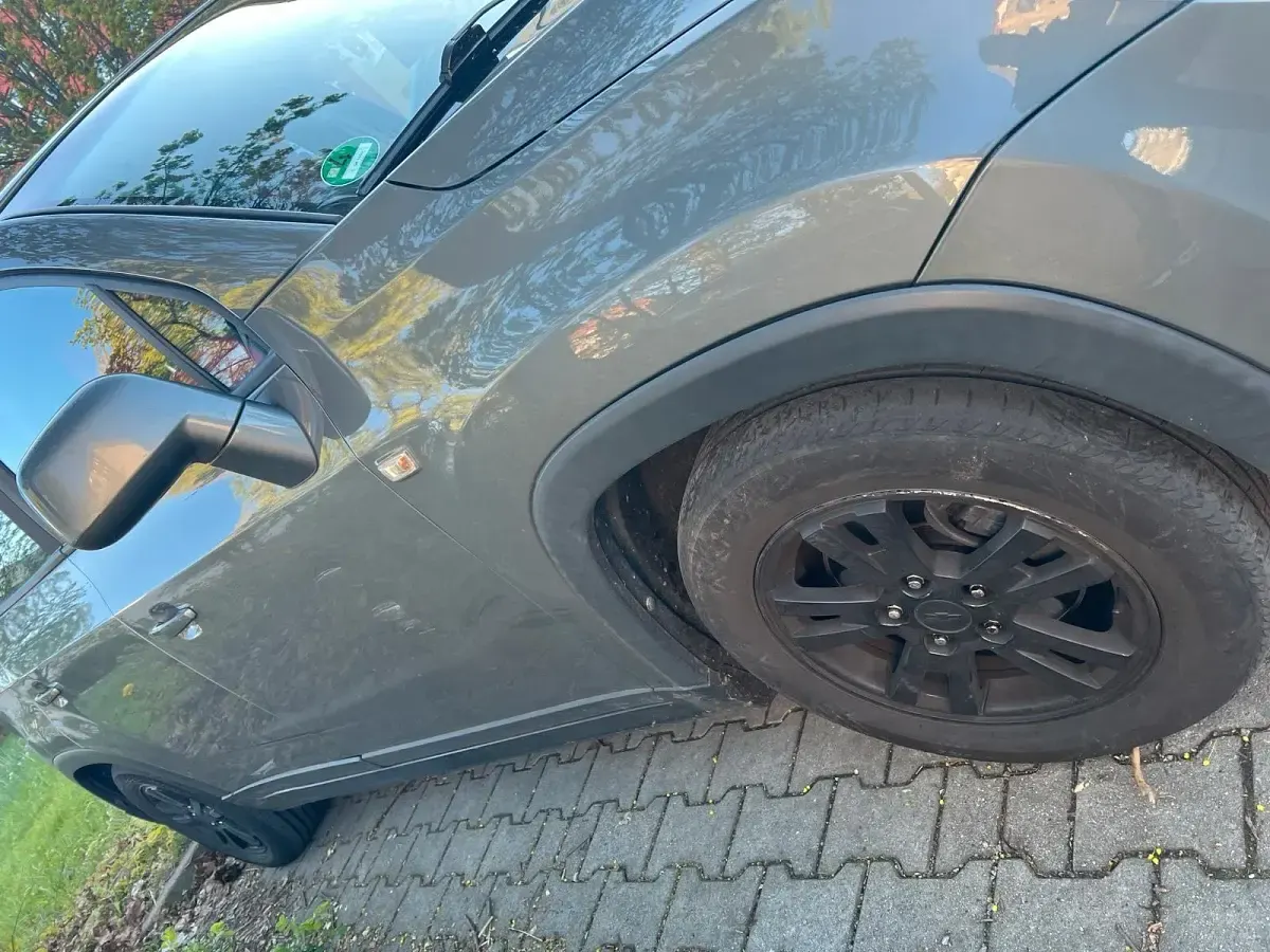 Gebraucht Chevrolet Orlando 163 PS (119 kW) 2011 Grau Van / Kleinbus