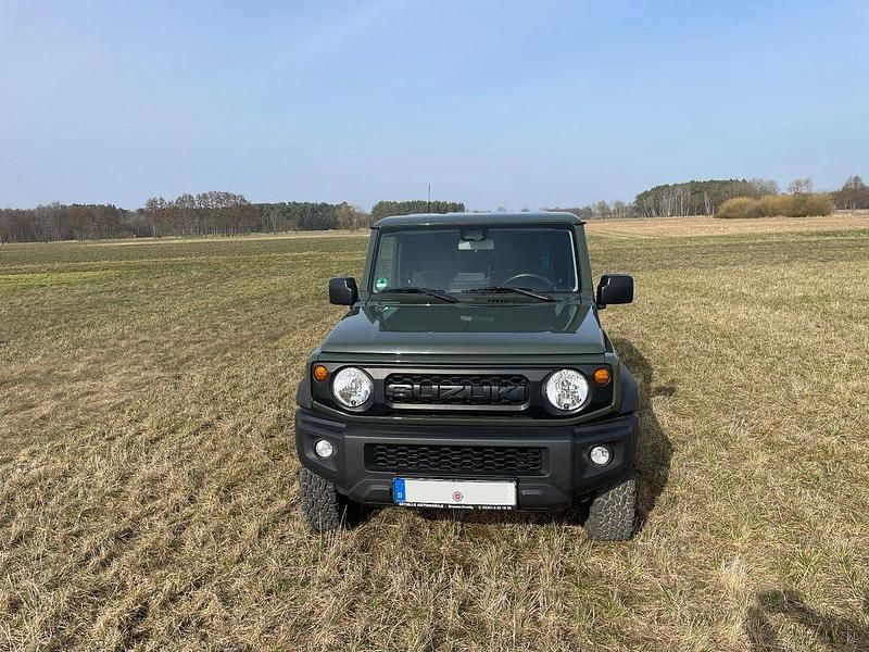 Gebraucht Suzuki Jimny 102 PS (75 kW) 2023 Grün SUV