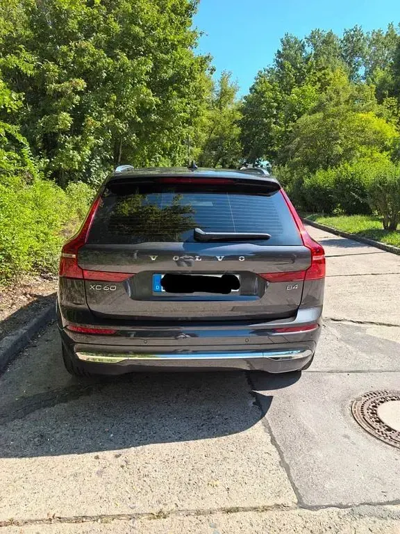 Gebraucht Volvo XC60 Ultimate 197 PS (144 kW) 2023 Grau SUV