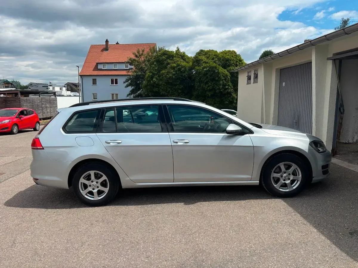 Gebraucht VW Golf VII Trendline 105 PS (77 kW) 2013 Silber Kombi