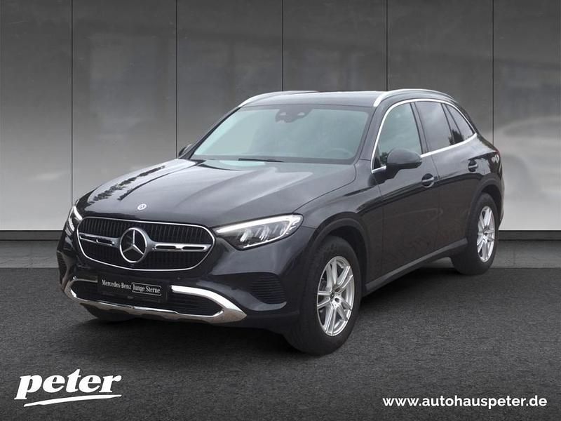 Gebraucht Mercedes GLC220 Avantgarde 197 PS (144 kW) 2024 Grau SUV