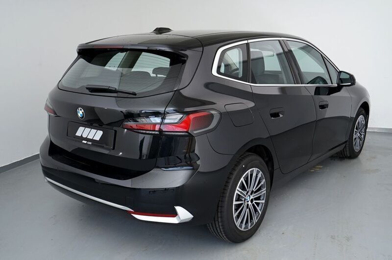 Gebraucht BMW 218 136 PS (100 kW) 2023 Schwarz Limousine