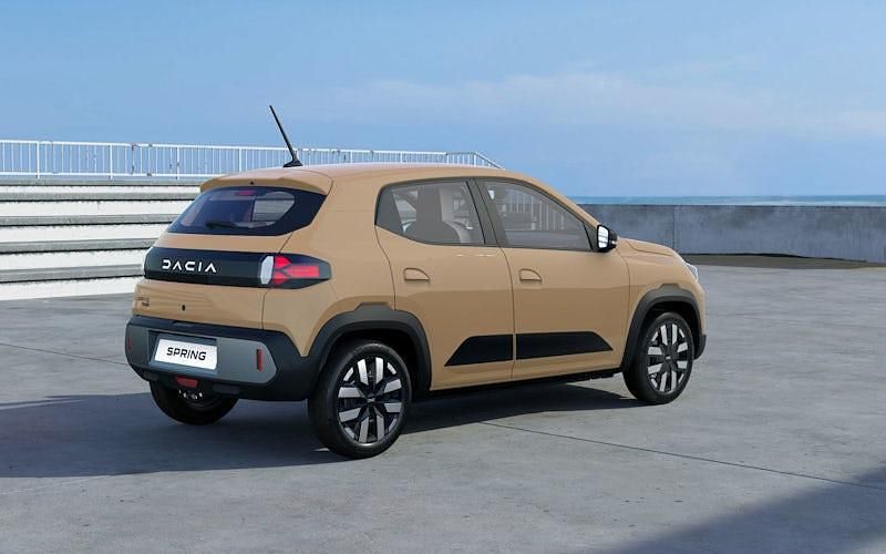 Nouă Dacia Spring Expression 33 kW (45 CP) 2025 Bej Hatchback